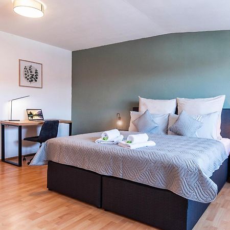 Grosszuegiges Apartment - Zentral - Kueche - Familienfreundlich 埃尔福特 外观 照片
